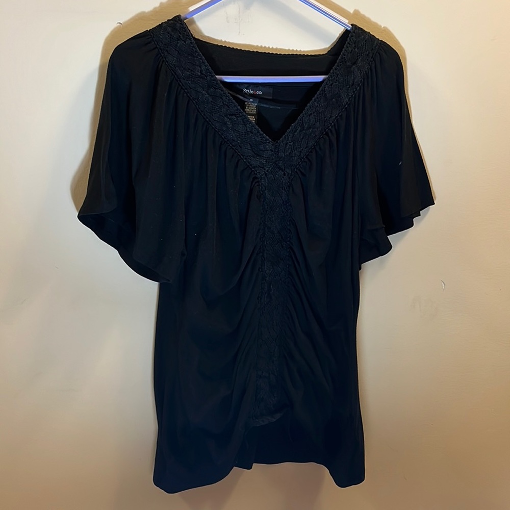 Black t shirt with bunched front